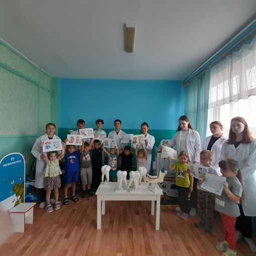 Занятие "Сохраним зубы здоровыми" Занятие "Сохраним зубы здоровыми".